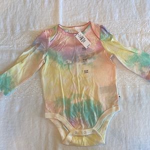 NWT Gap long sleeve tie-dye onesie